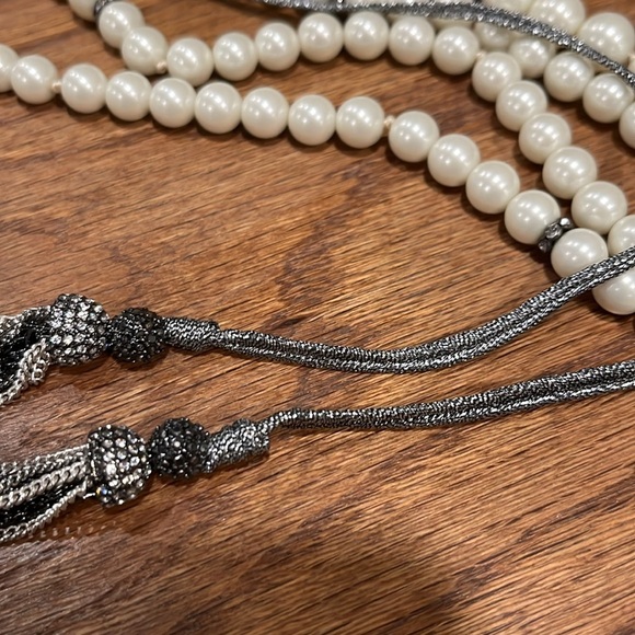Stella & Dot NWOT faux pearly versatile necklace - long - Picture 9 of 12